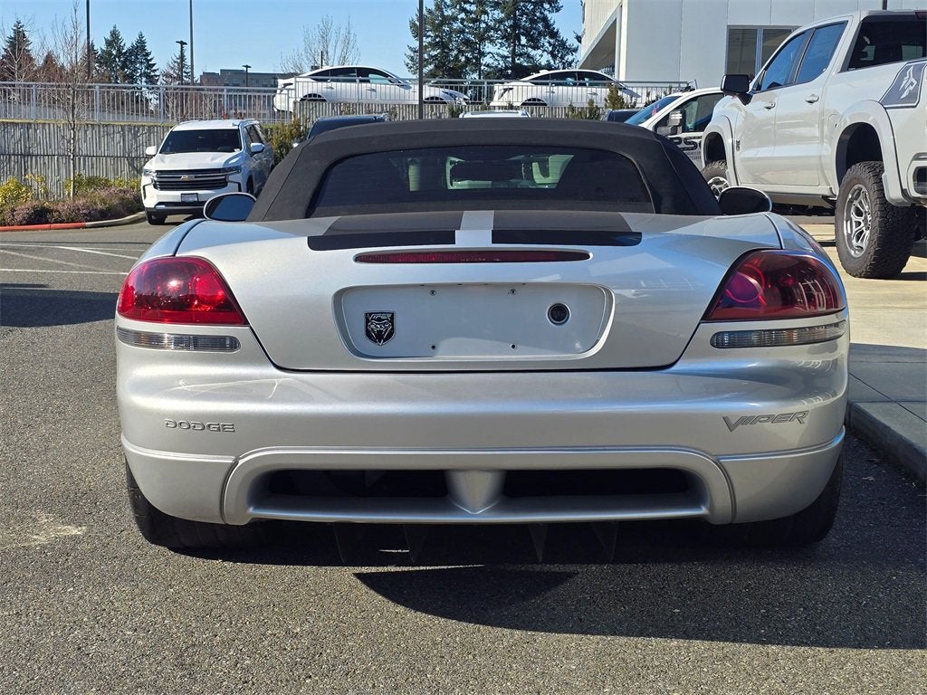 2004 Dodge Viper SRT10
