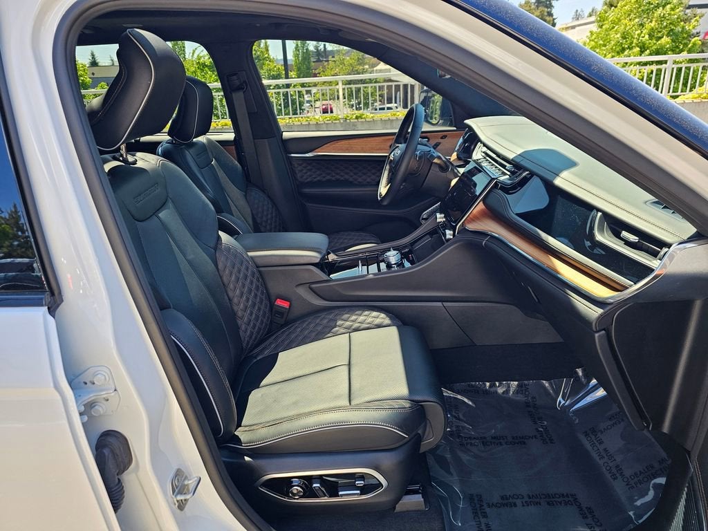 2025 Jeep Grand Cherokee L Summit Reserve