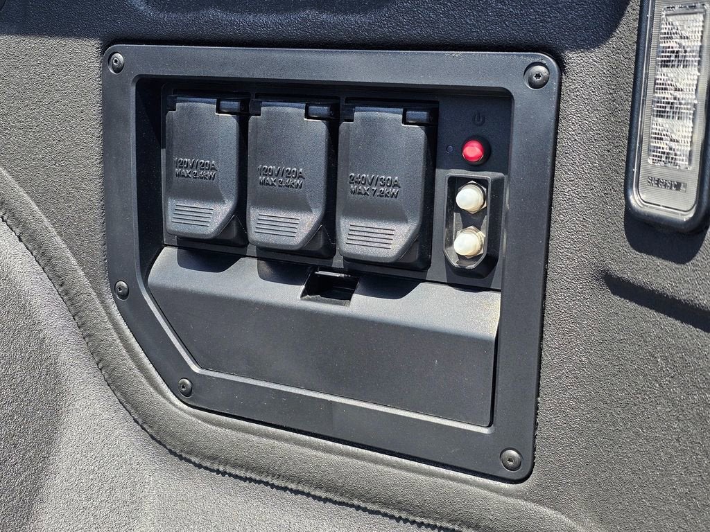 2025 Chevrolet Silverado EV RST - Max Range