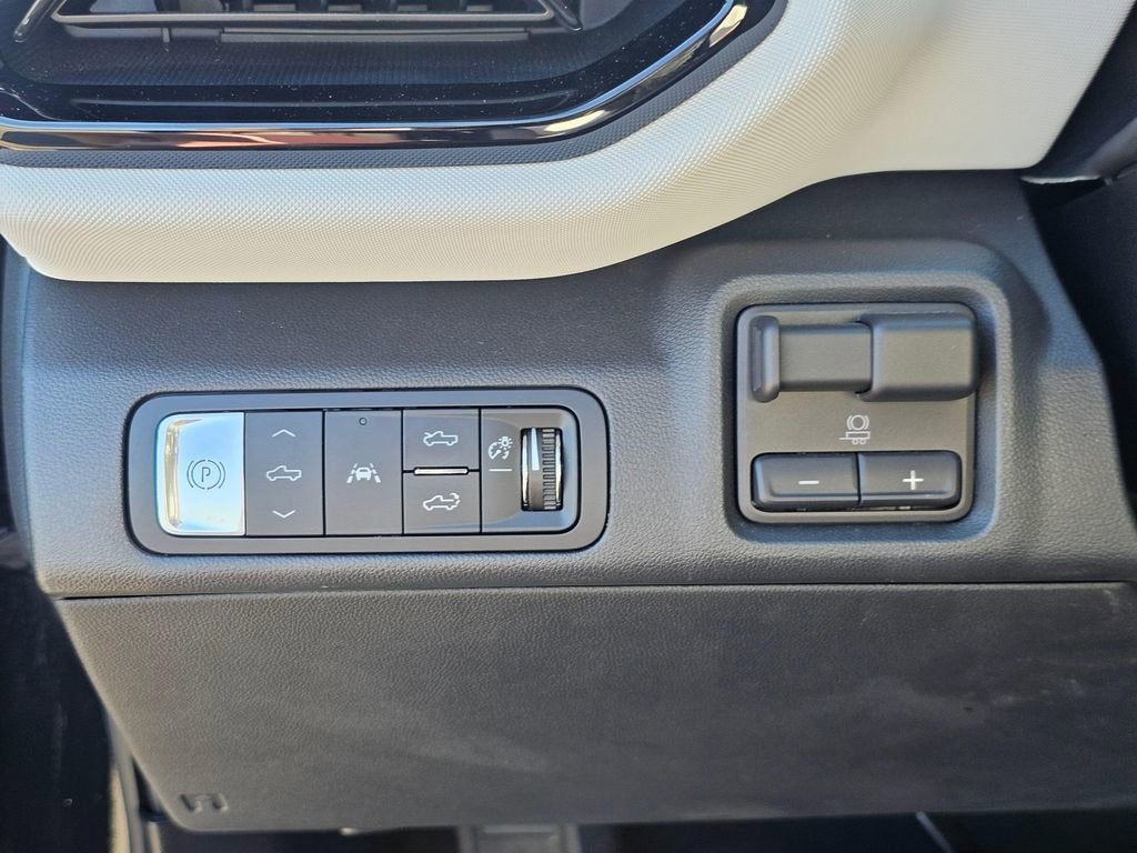 2025 Chevrolet Silverado EV RST - Max Range