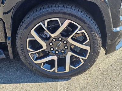 2025 Chevrolet Silverado EV RST - Max Range
