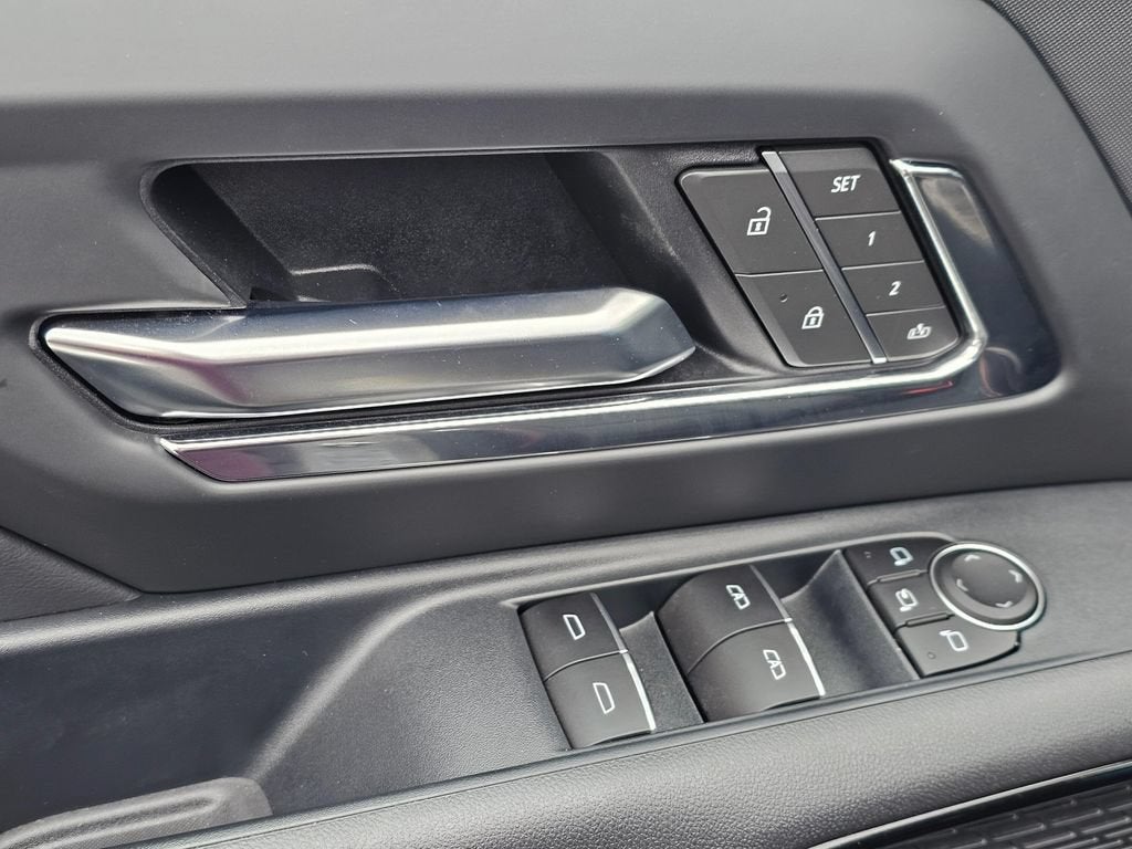 2025 Chevrolet Silverado EV RST - Max Range