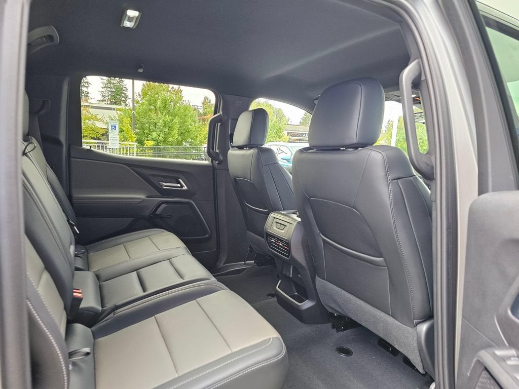 2026 Chevrolet Silverado EV Trail Boss - Max Range