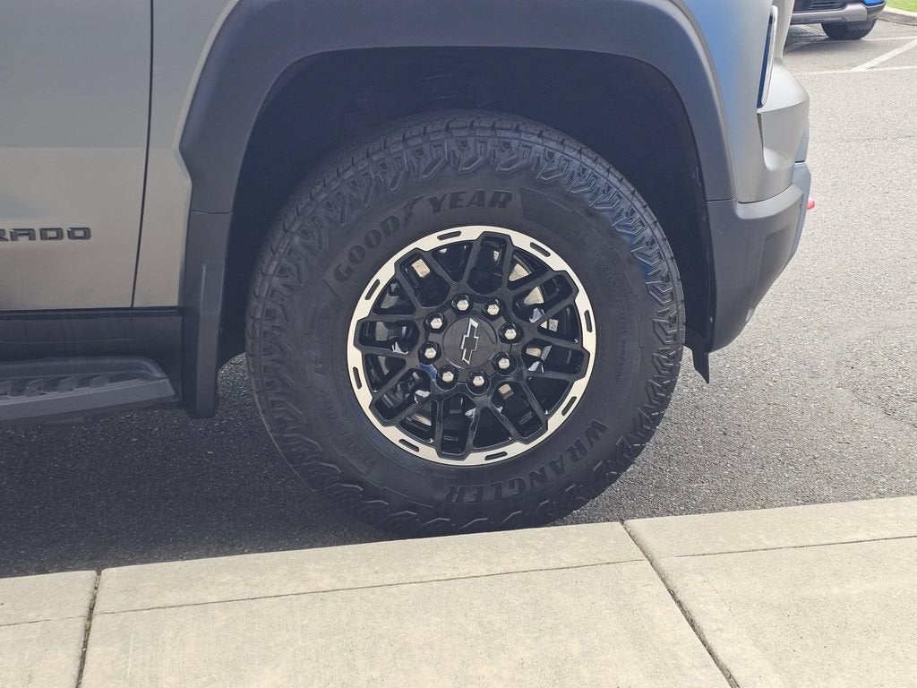2026 Chevrolet Silverado EV Trail Boss - Max Range