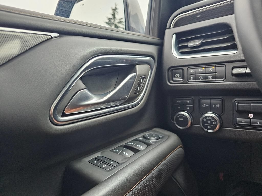 2024 GMC Yukon XL AT4