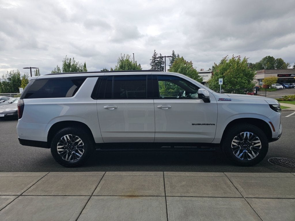 2025 Chevrolet Suburban Z71