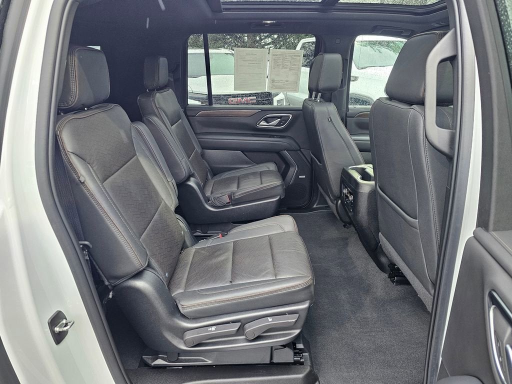 2022 Chevrolet Suburban High Country