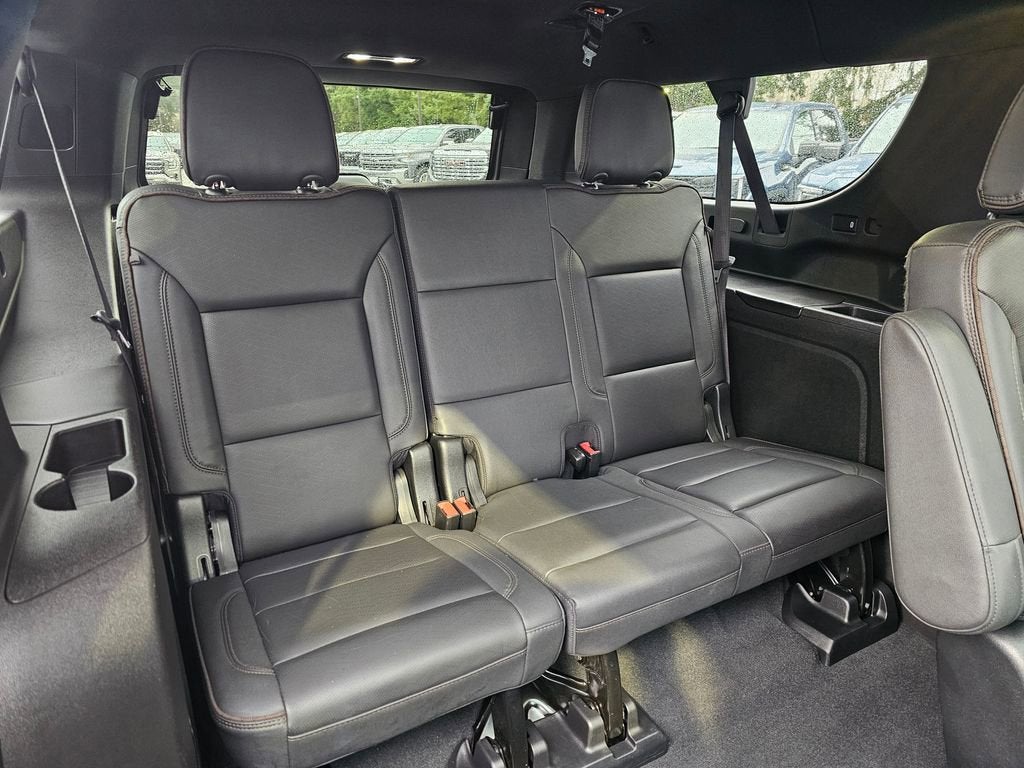 2022 Chevrolet Suburban High Country