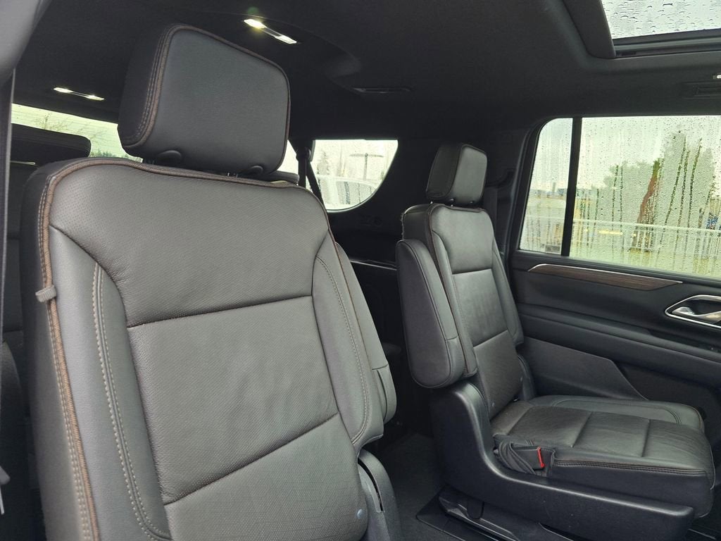 2022 Chevrolet Suburban High Country