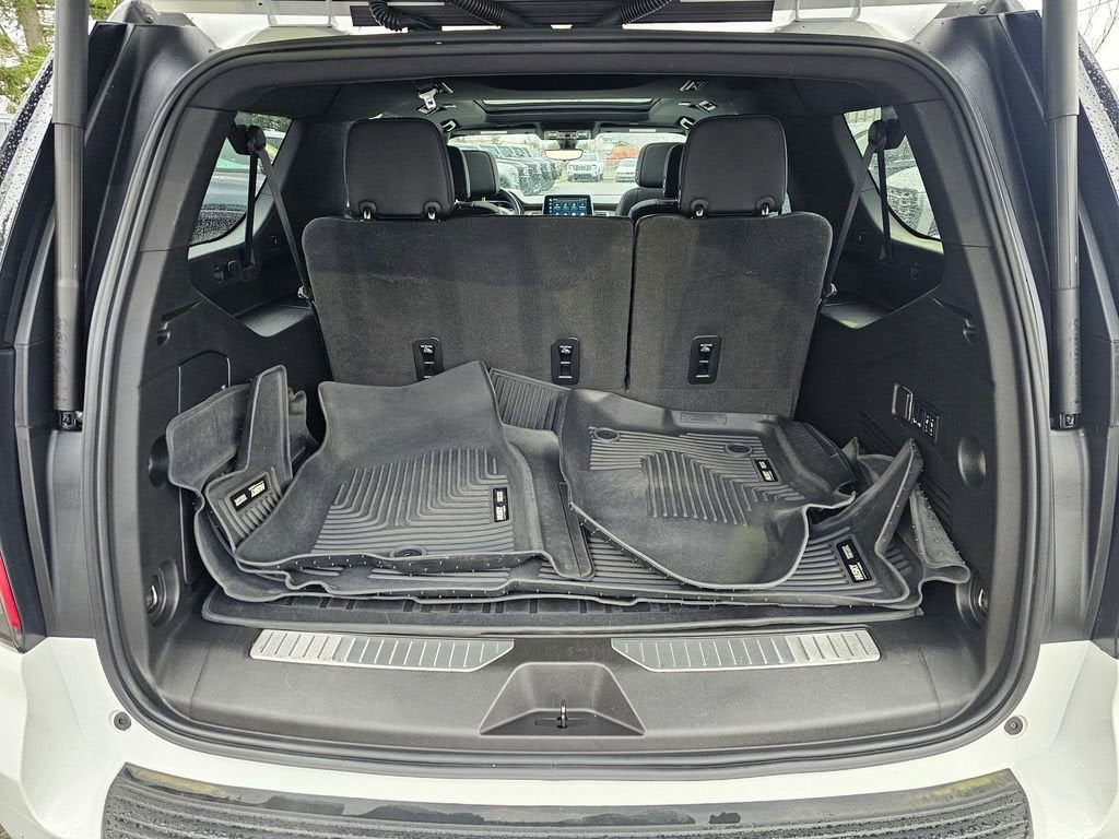 2022 Chevrolet Suburban High Country