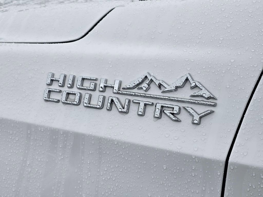 2022 Chevrolet Suburban High Country
