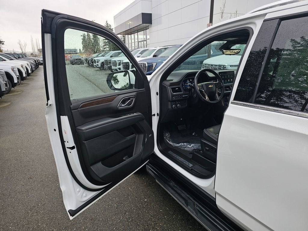 2022 Chevrolet Suburban High Country