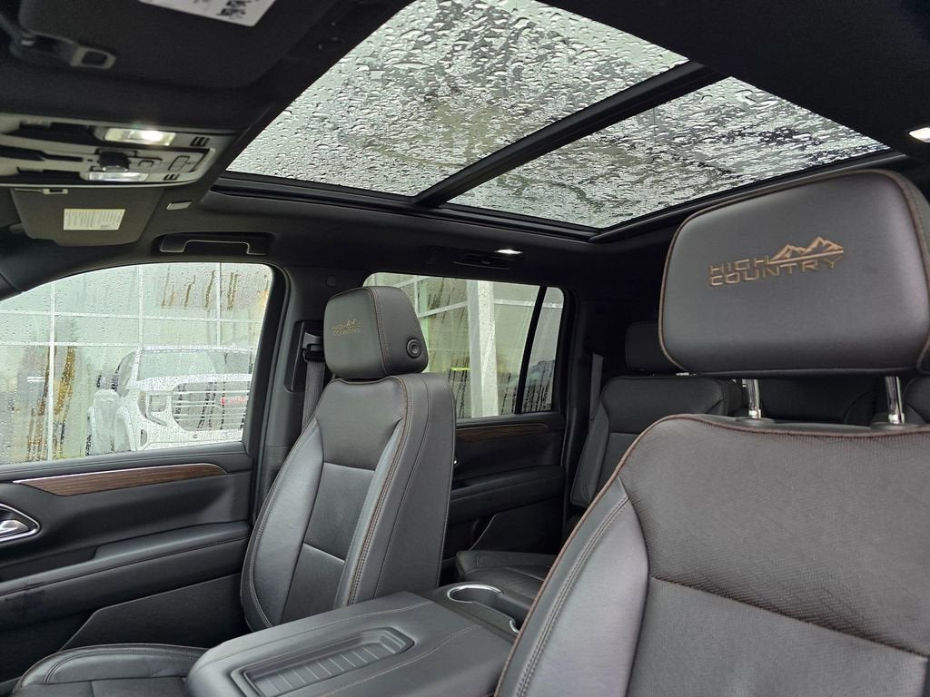 2022 Chevrolet Suburban High Country