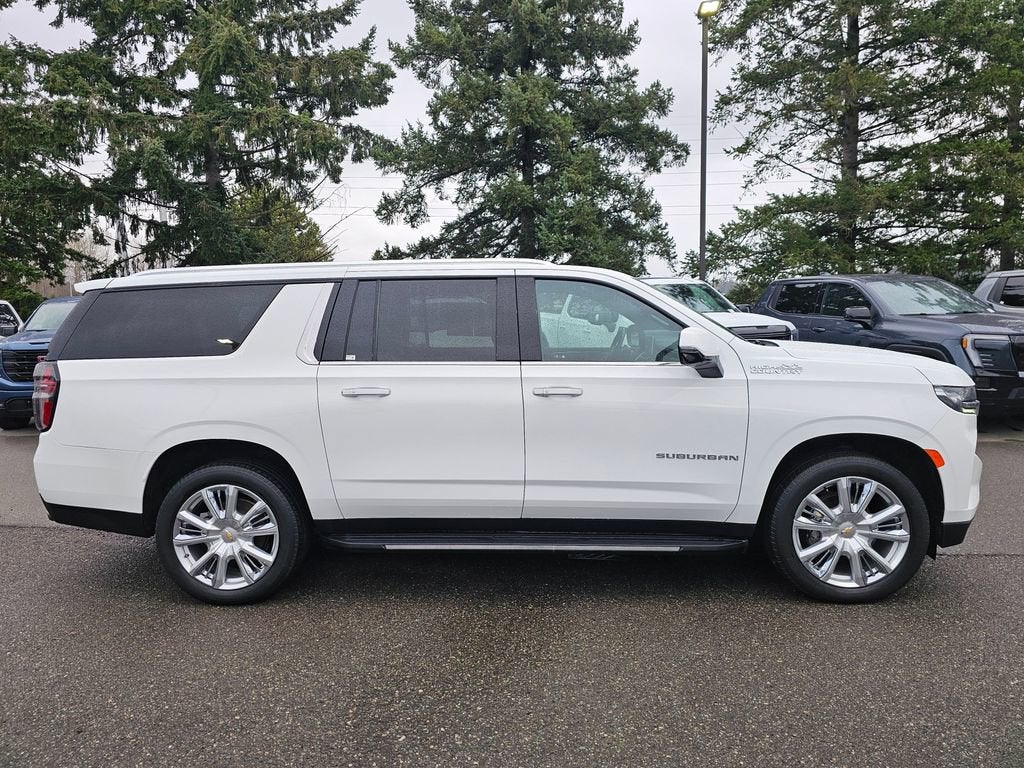 2022 Chevrolet Suburban High Country