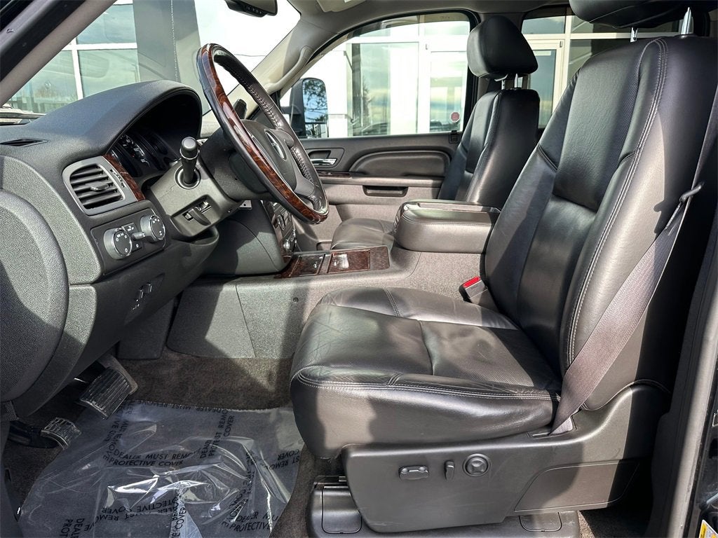 2011 GMC Sierra 3500 HD SRW Denali