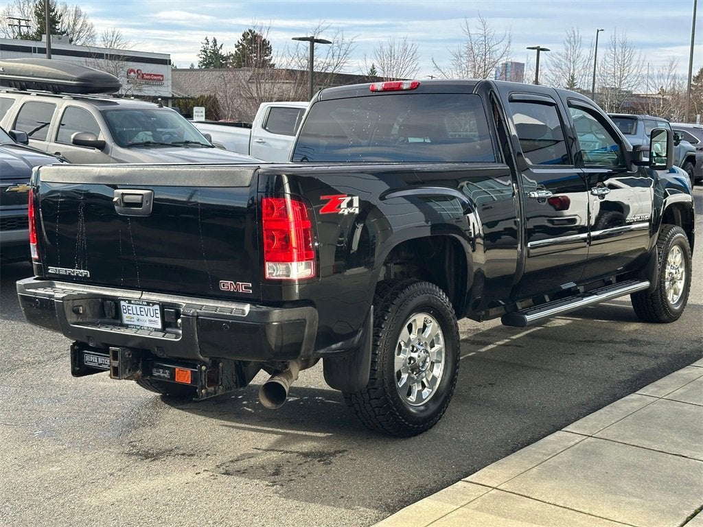 2011 GMC Sierra 3500 HD SRW Denali