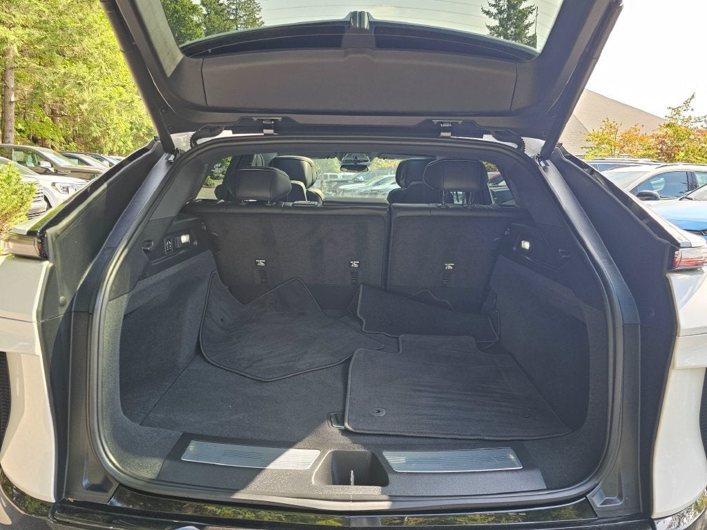 2024 Cadillac LYRIQ Sport 2