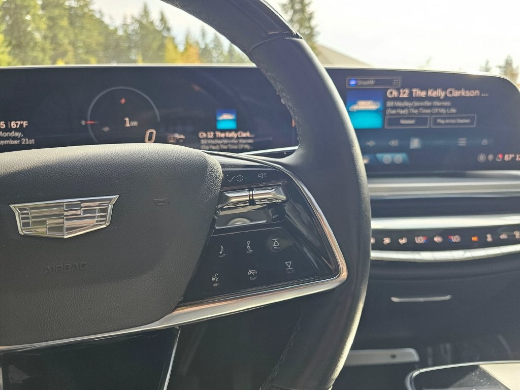 2024 Cadillac LYRIQ Sport 2
