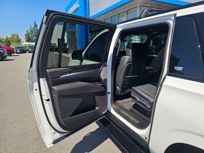 2025 Cadillac Escalade ESV Sport Platinum