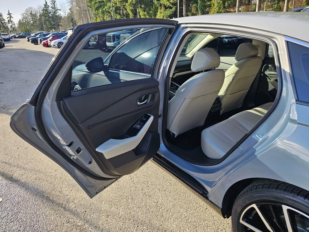 2025 Honda Accord Hybrid Touring