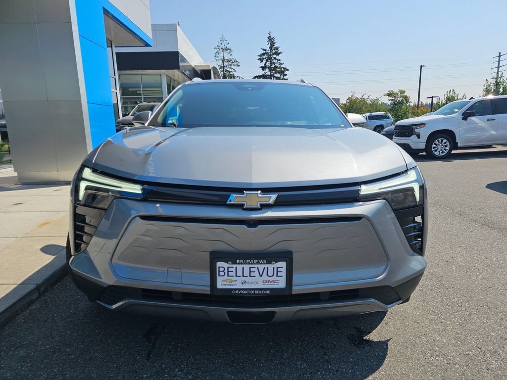 Used 2024 Chevrolet Blazer EV LT with VIN 3GNKDBRJ3RS263908 for sale in Bellevue, WA