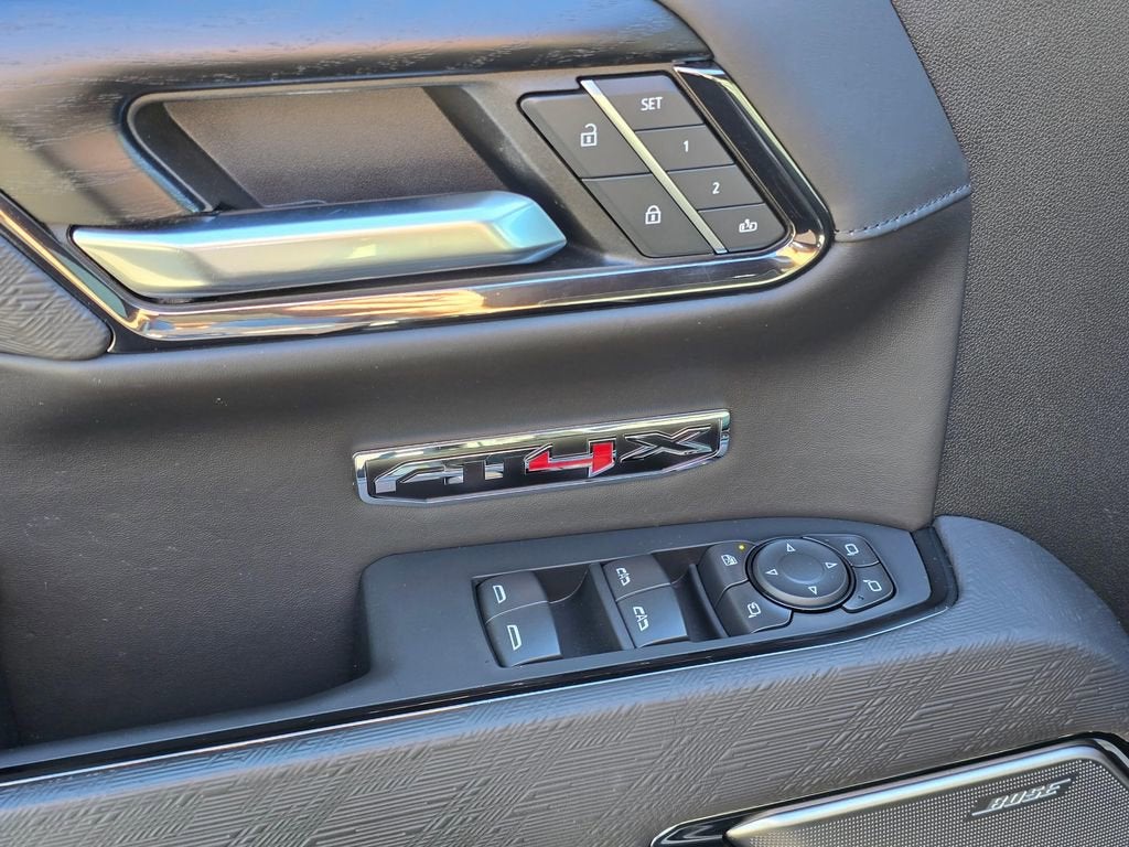 2024 GMC Sierra 1500 AT4X