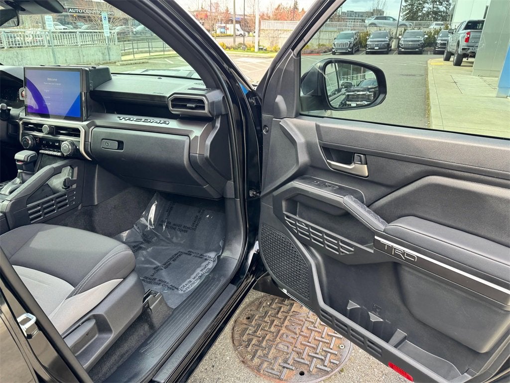 2025 Toyota Tacoma 4WD SR