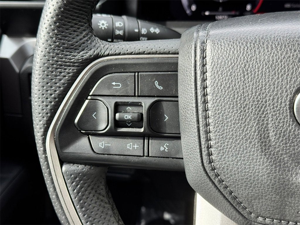 2025 Toyota Tacoma 4WD SR