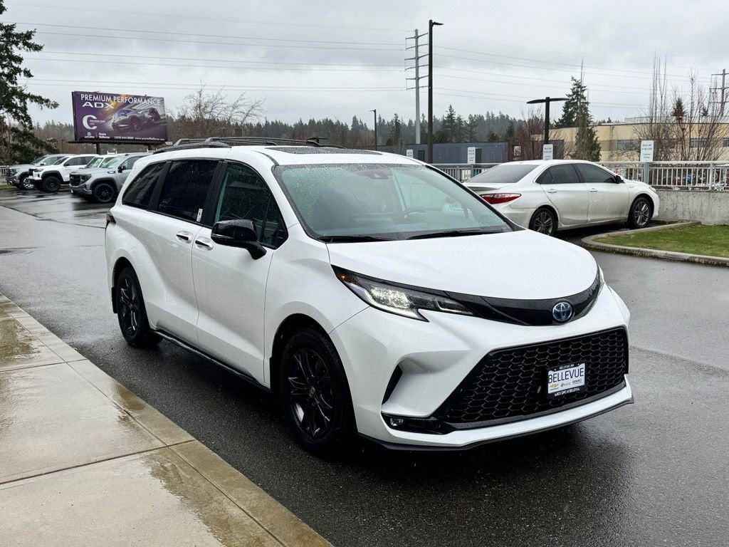 2025 Toyota Sienna XSE