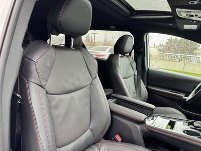 2025 Toyota Sienna XSE