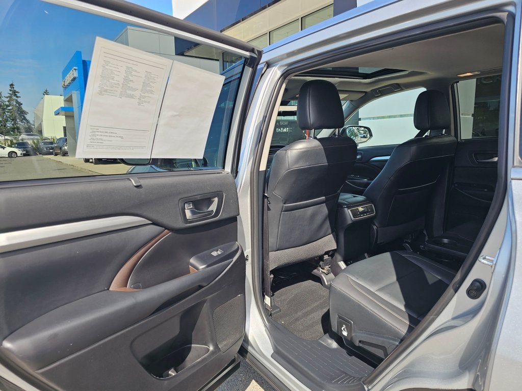 2019 Toyota Highlander SE