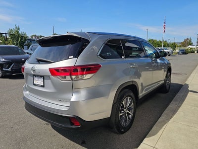 2019 Toyota Highlander SE