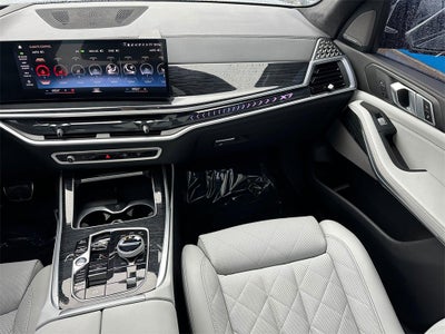 2023 BMW X7 xDrive40i