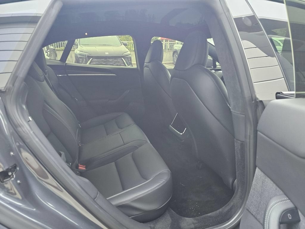 2022 Tesla Model S Plaid