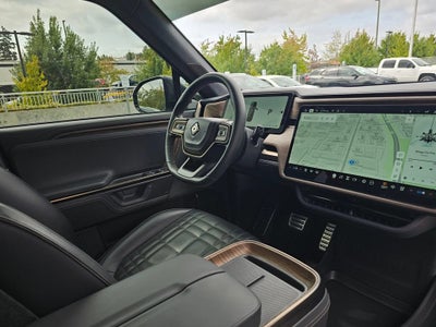 2025 RIVIAN R1S Premium