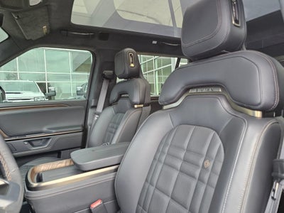 2025 RIVIAN R1S Premium