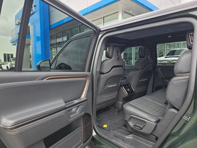 2025 RIVIAN R1S Premium