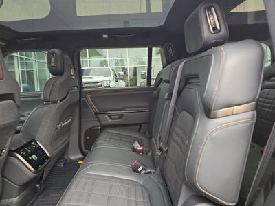 2025 RIVIAN R1S Premium