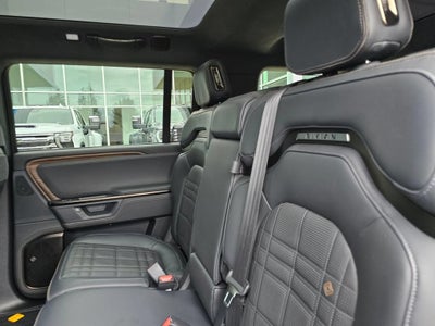 2025 RIVIAN R1S Premium