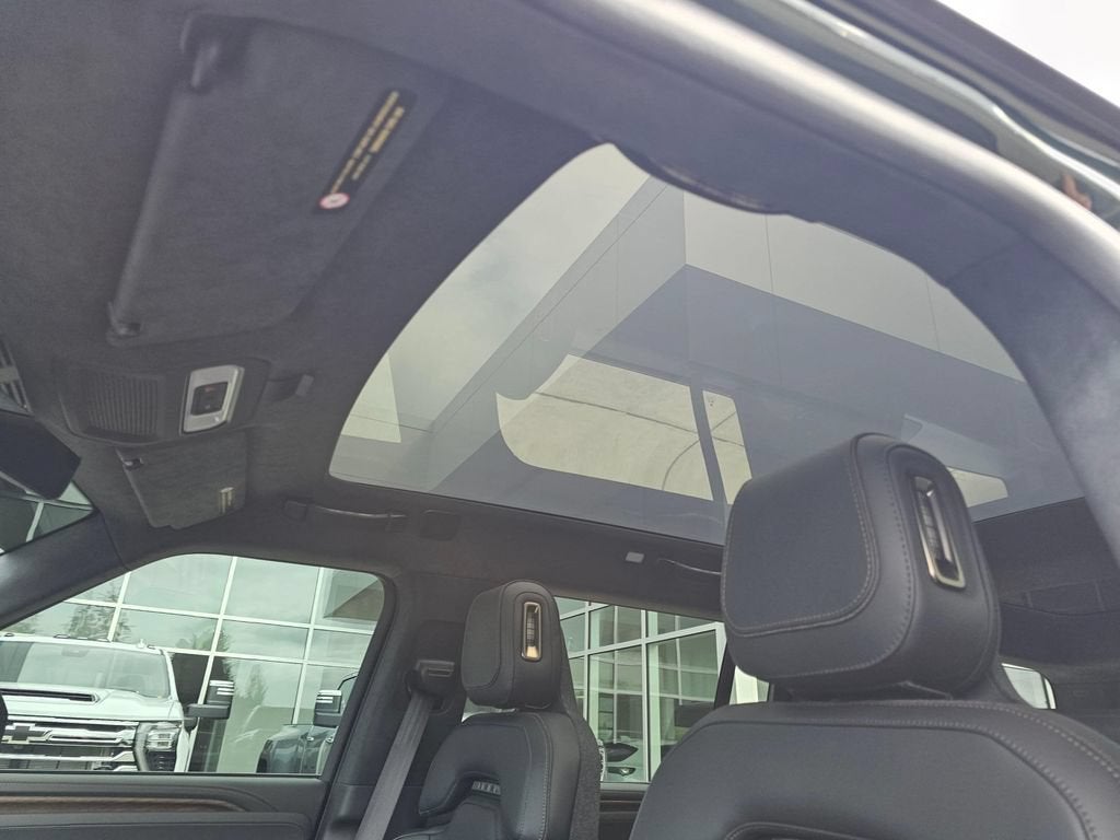 2025 RIVIAN R1S Premium