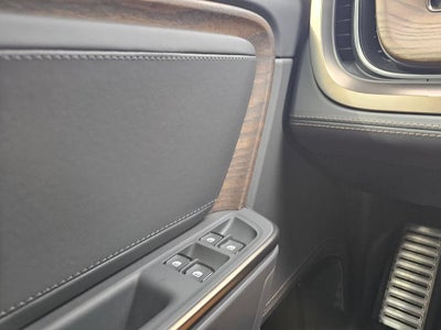 2025 RIVIAN R1S Premium