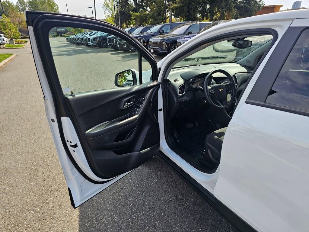 2022 Chevrolet Trax LS