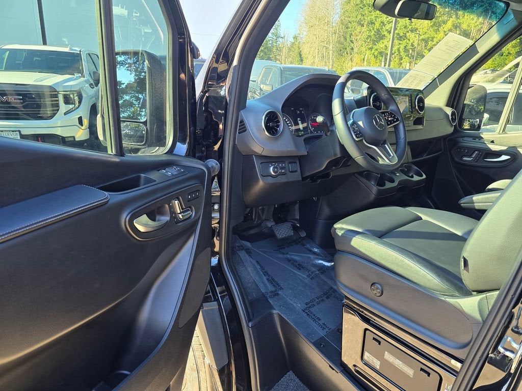 2022 Mercedes-Benz Sprinter Passenger Van 2500 High Roof V6 170" RWD