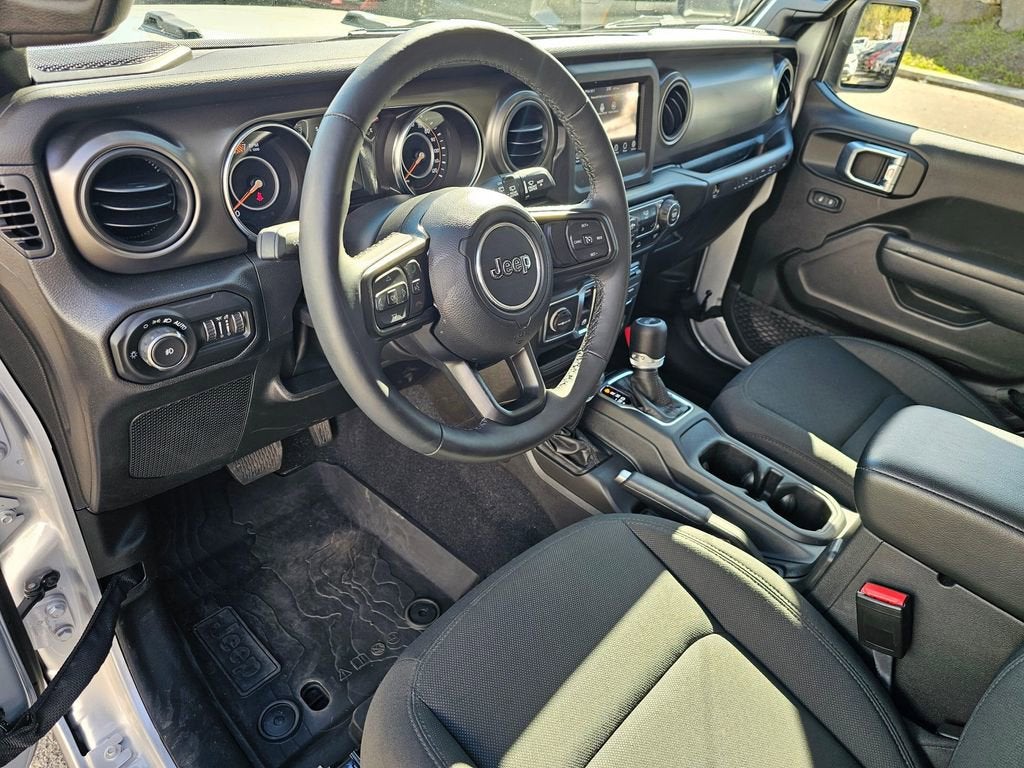 2022 Jeep Wrangler Base