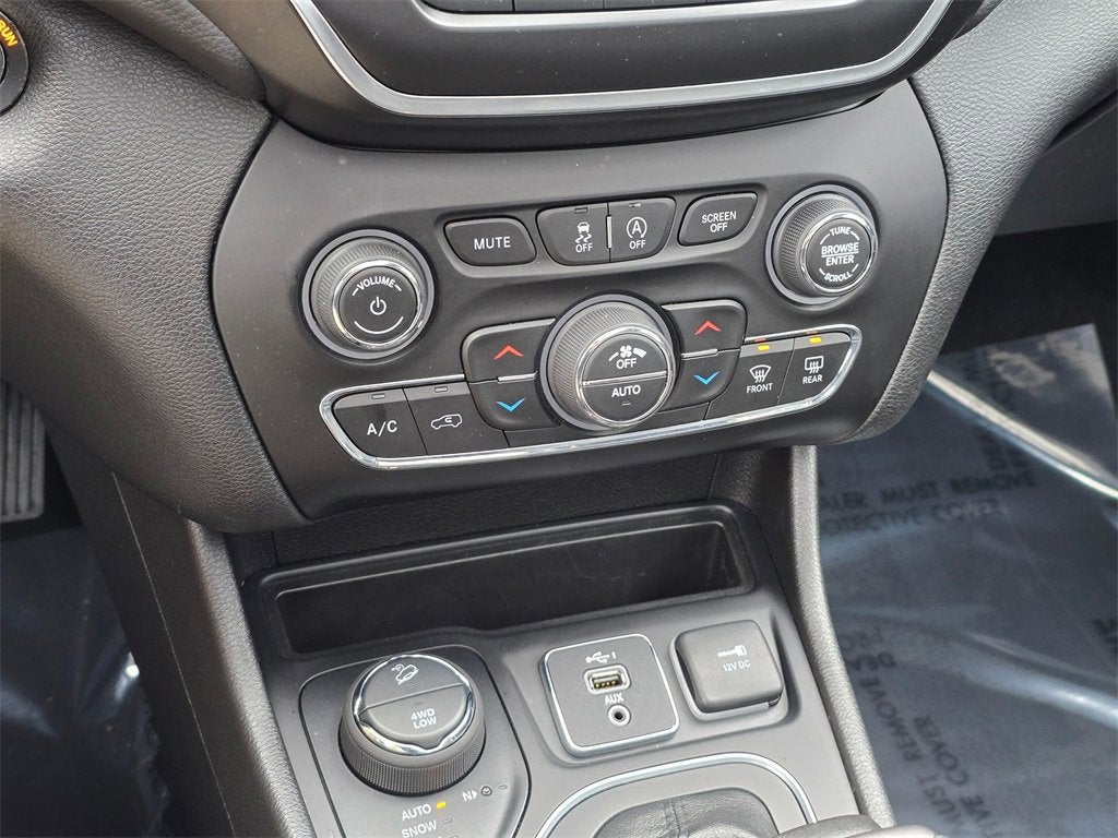 2021 Jeep Cherokee Base