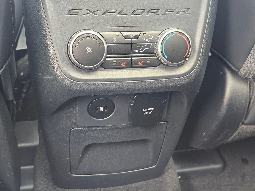 2025 Ford Explorer Base