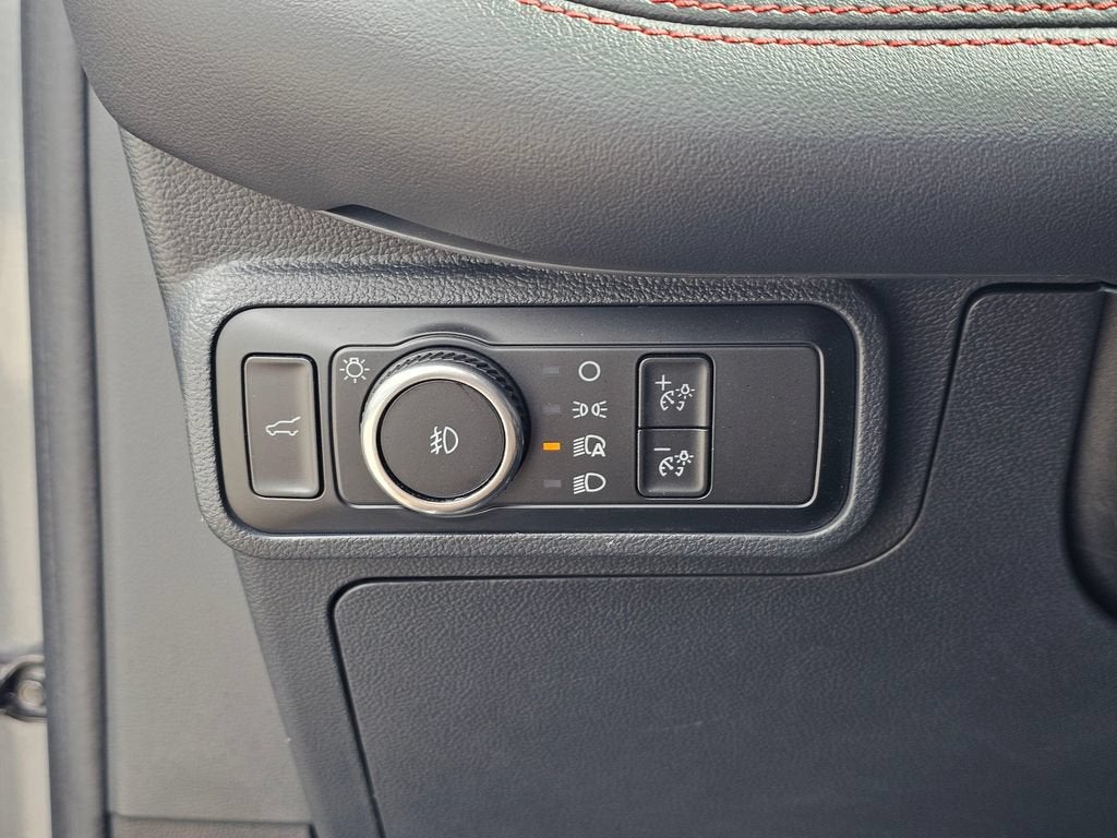 2025 Ford Explorer Base