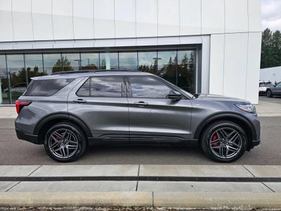 2025 Ford Explorer Base