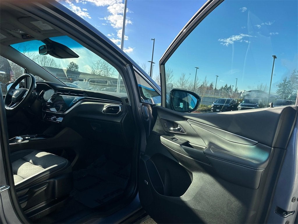 2022 Chevrolet Bolt EV Base