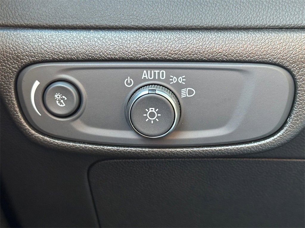 2022 Chevrolet Bolt EV Base